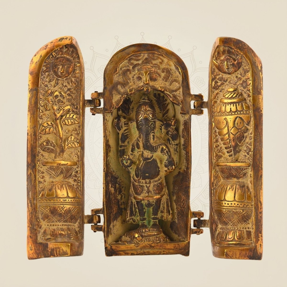 7.5" Folding Ganesha Idol