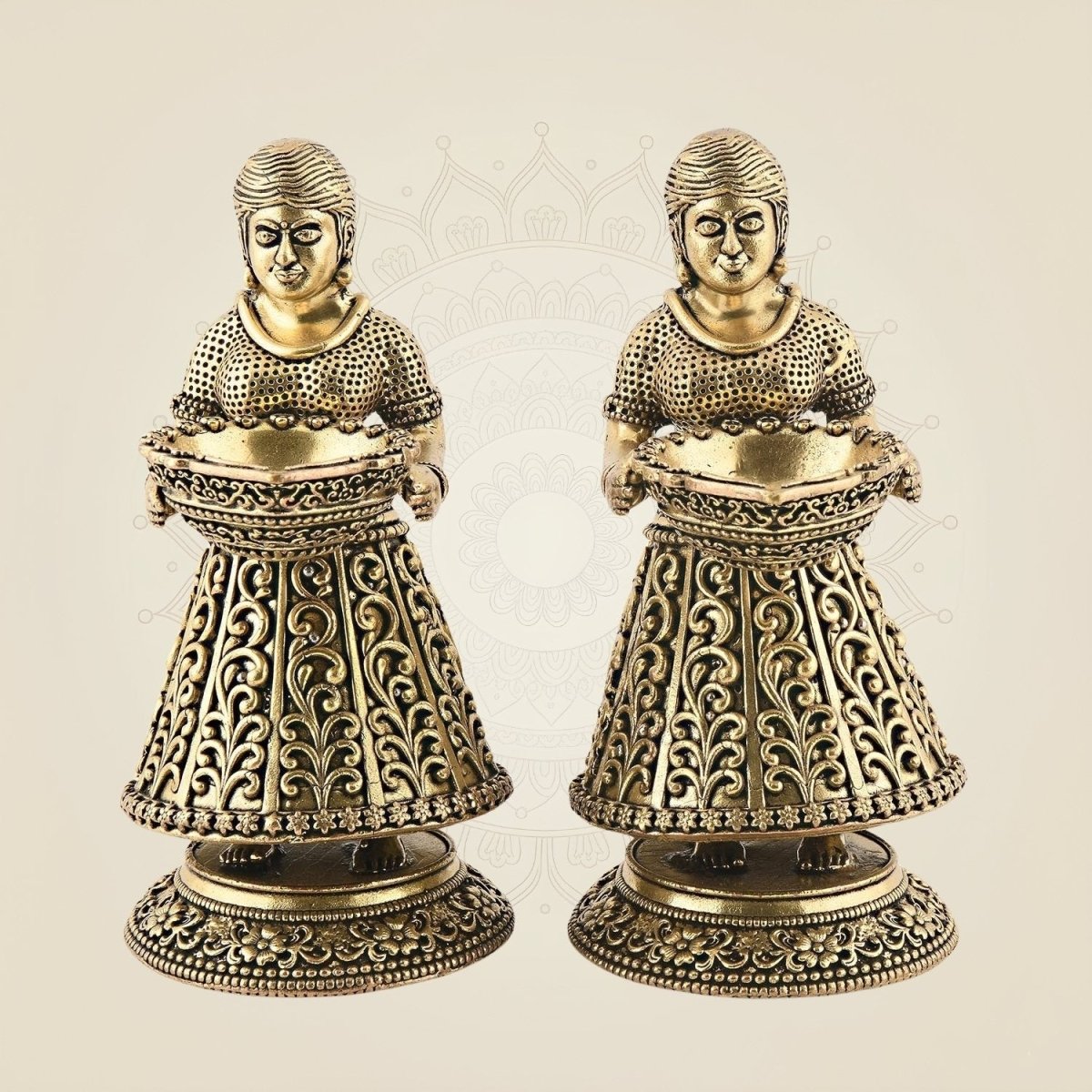 Brass Lakshmi Deepam Set 4" – Decorative Oil Lamps for Rituals & Festive Use - Luxeartisanship