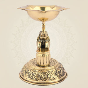 Majestic Brass Elephant Lamp– 4.75" Handcrafted Oil Diya for Festive & Decor - Luxeartisanship