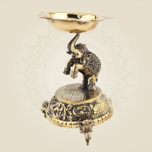 Majestic Elephant Brass Lamp for Home