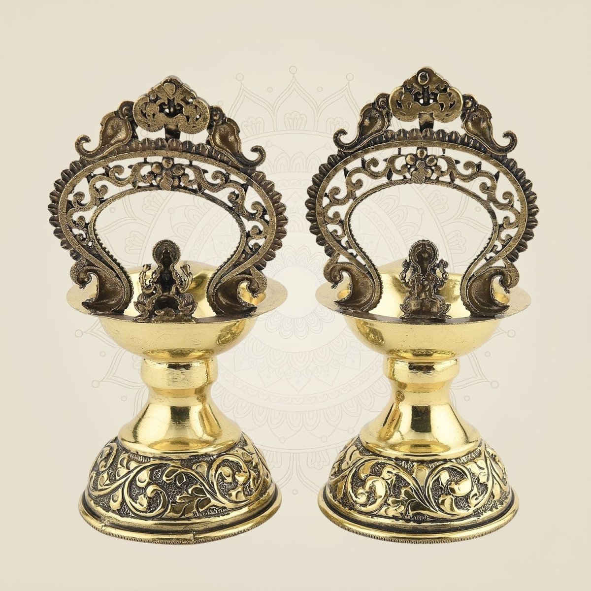Gajalakshmi Superfine Lightweight Oil Lamp