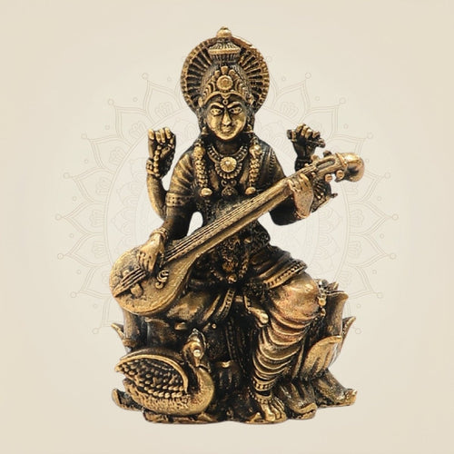 Bronze Chaturbhuja Saraswati Idol on Lotus – Graceful Goddess Murti