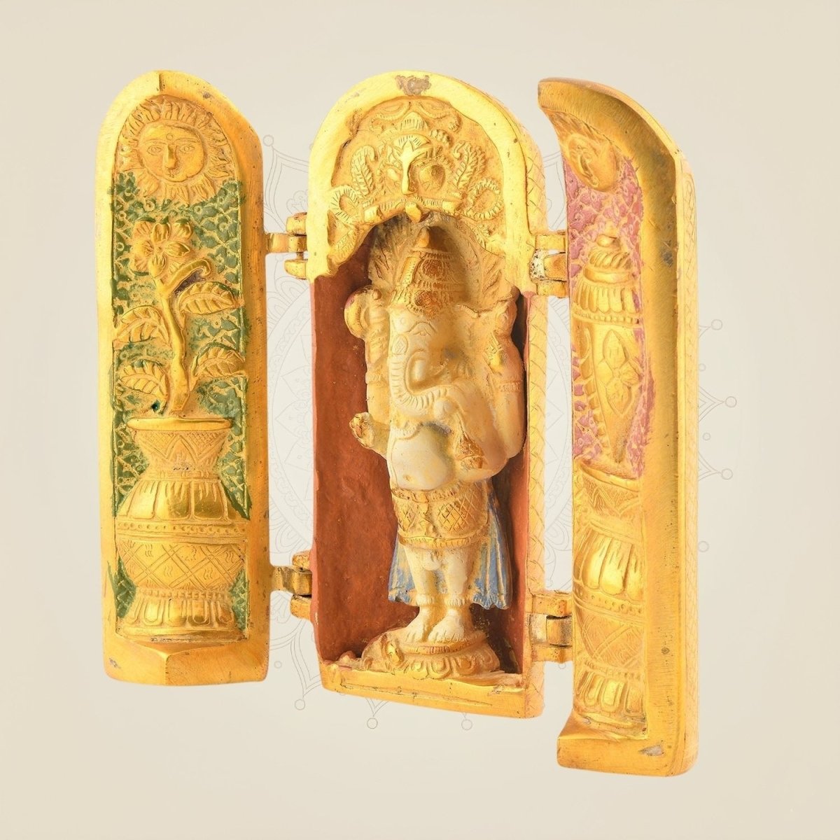 Folding Brass Ganesha Temple Showpiece - Luxeartisanship