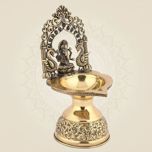 Ganpati Darbar Brass Diya Artisan – 7" Lightweight Handcrafted Oil Lamp - Luxeartisanship