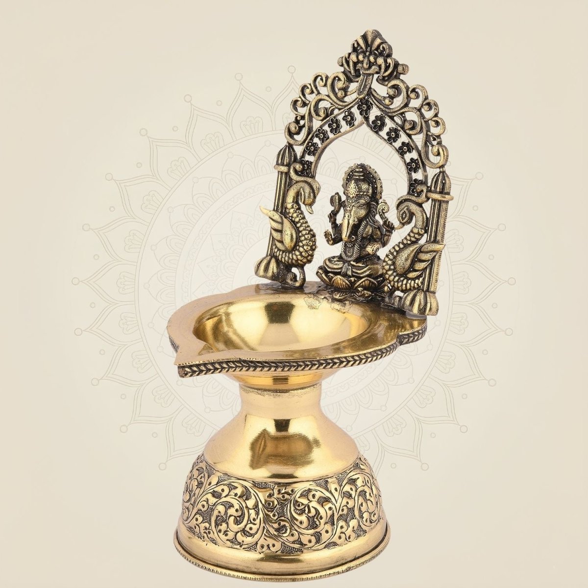 Ganpati Darbar Brass Diya Artisan – 7" Lightweight Handcrafted Oil Lamp - Luxeartisanship