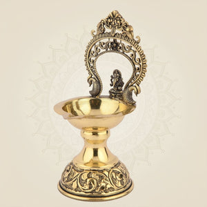 Handcrafted Pure Brass Oil Lamp Artisan