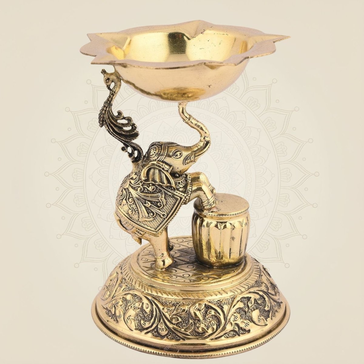 Majestic Brass Elephant Lamp– 4.75" Handcrafted Oil Diya for Festive & Decor - Luxeartisanship